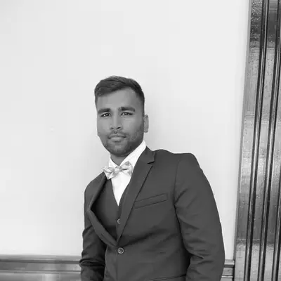 Portrait de Kirishanth, développeur full-stack